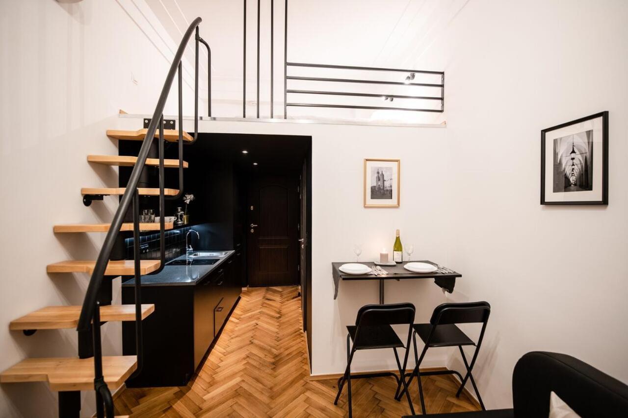 Dietla 99 Apartments - Ideal Location - In The Heart Of Красков Екстериор снимка